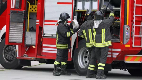Feuer in Wohnhaus - Mutter und 3 Kinder sterben bei Brand in Bologna