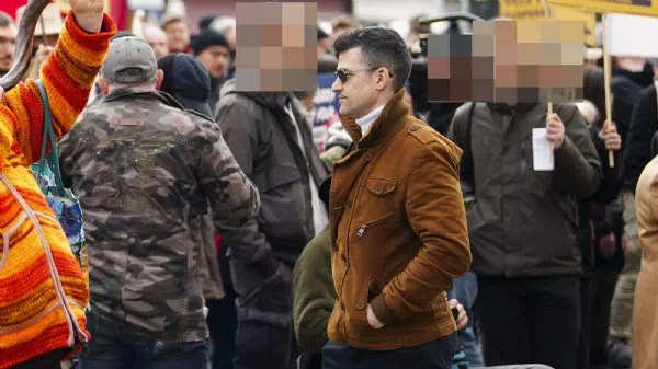 Rechtsextremen-Treffen - Deutschland prüft Einreiseverbot für Sellner