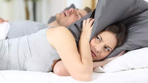 Großes Tabuthema - Alleine schlafen ist gesund und kann Ehen retten