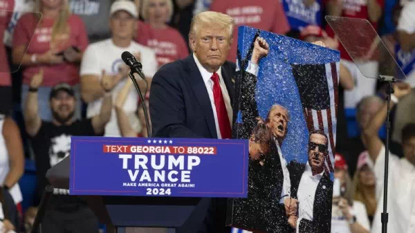 „Dumm“ und „verrückt“ - Donald Trump bezeichnet Kamala Harris als „Freak“
