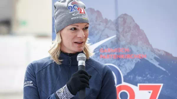 „Eigentor geschossen“ - Ski-Ikone schlägt Alarm: „Die müssen froh sein, …“