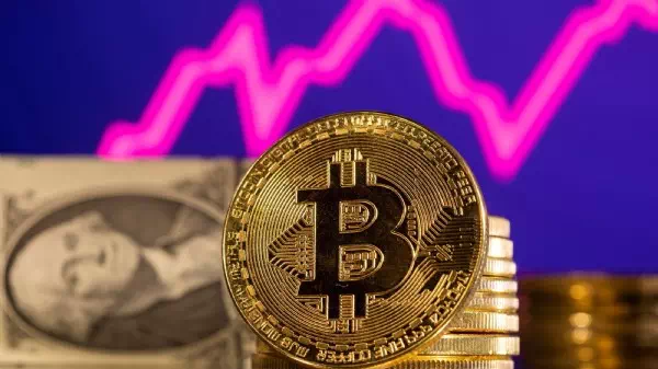 „Anleger machen Kasse“ - Bitcoin nach Höhenflug mit deutlichem Dämpfer