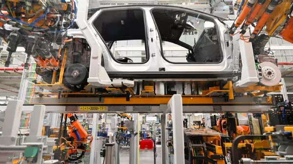 Stagnierende Nachfrage - VW stoppt Produktion in deutschem Werk