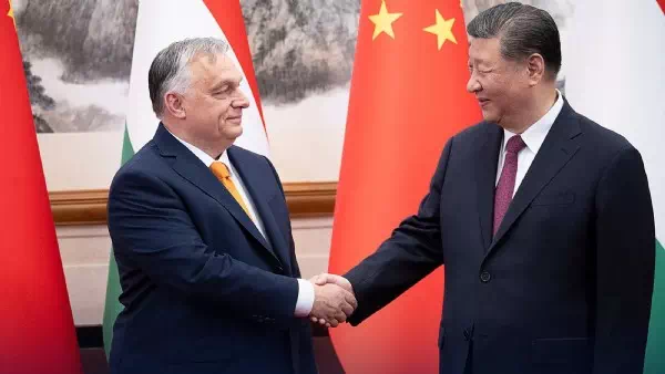 Gespräche mit Xi - Orbán auf „Friedensmission 3.0.“ in Peking