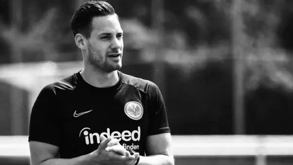Eintracht trauert - Frankfurt-Trainer (33) bei Autounfall gestorben!