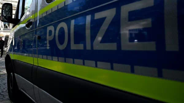 AfD ist entsetzt - Polizeieinsatz in Schule wegen Schlumpf-Video