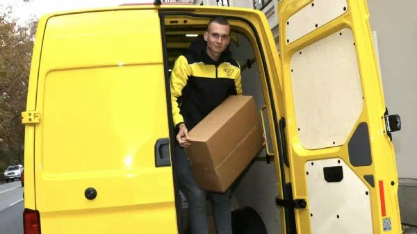 Online-Schnäppchen - Paketflut aus China treibt Post-Umsatz hoch