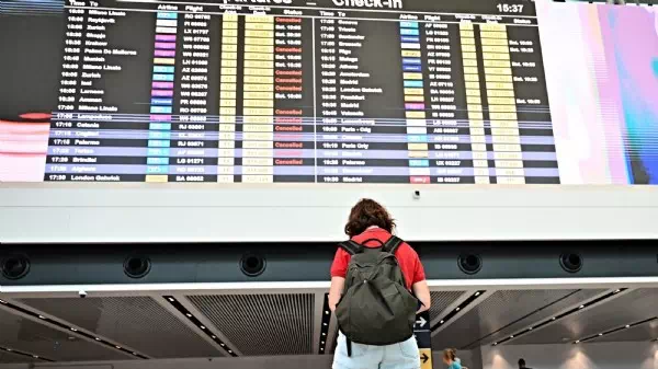 Trotz gültigem Ticket - Airline lässt 14-Jährigen am Flughafen zurück