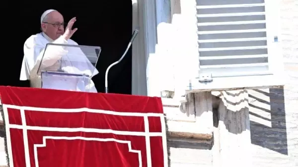 Sorge um Pontifex - „Leichte Grippe“: Papst sagt erneut Audienzen ab