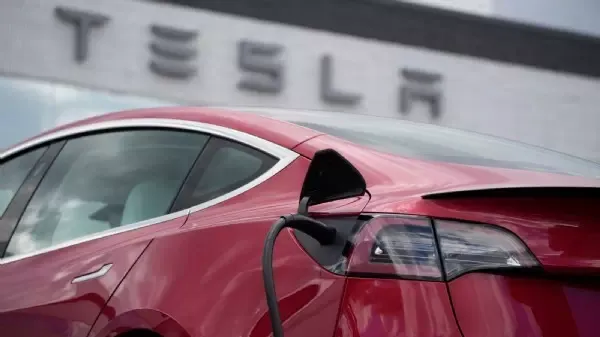 Wegen Warnleuchten - Tesla ruft in den USA 2,2 Mio. Fahrzeuge zurück