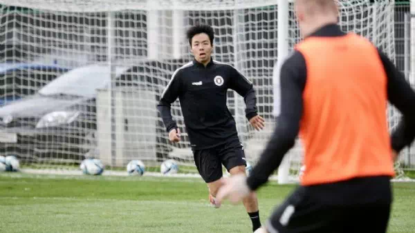 Neuer Mittelfeldprofi - Klagenfurt holt koreanisches Nachwuchs-Juwel