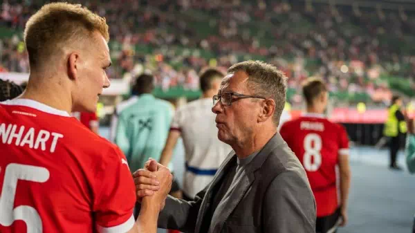 Gegen Norwegen - Teamchef Rangnick kann auf Defensiv-Stütze bauen