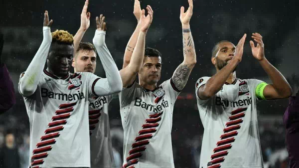 44 Spiele ungeschlagen - Wahnsinn! Leverkusen schreibt Fußball-Geschichte