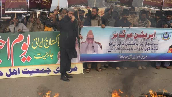 Versöhnliche Töne - Iran und Pakistan wollen sich wieder annähern