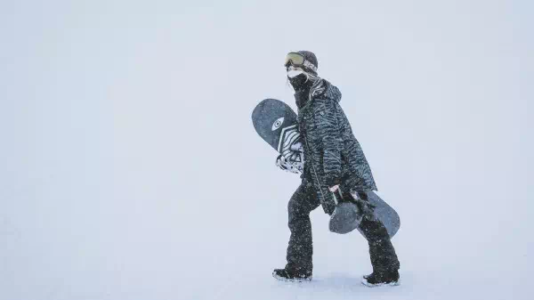 Familienpapa vermöbelt - „Slope Rage“ - Snowboarder zuckte komplett aus