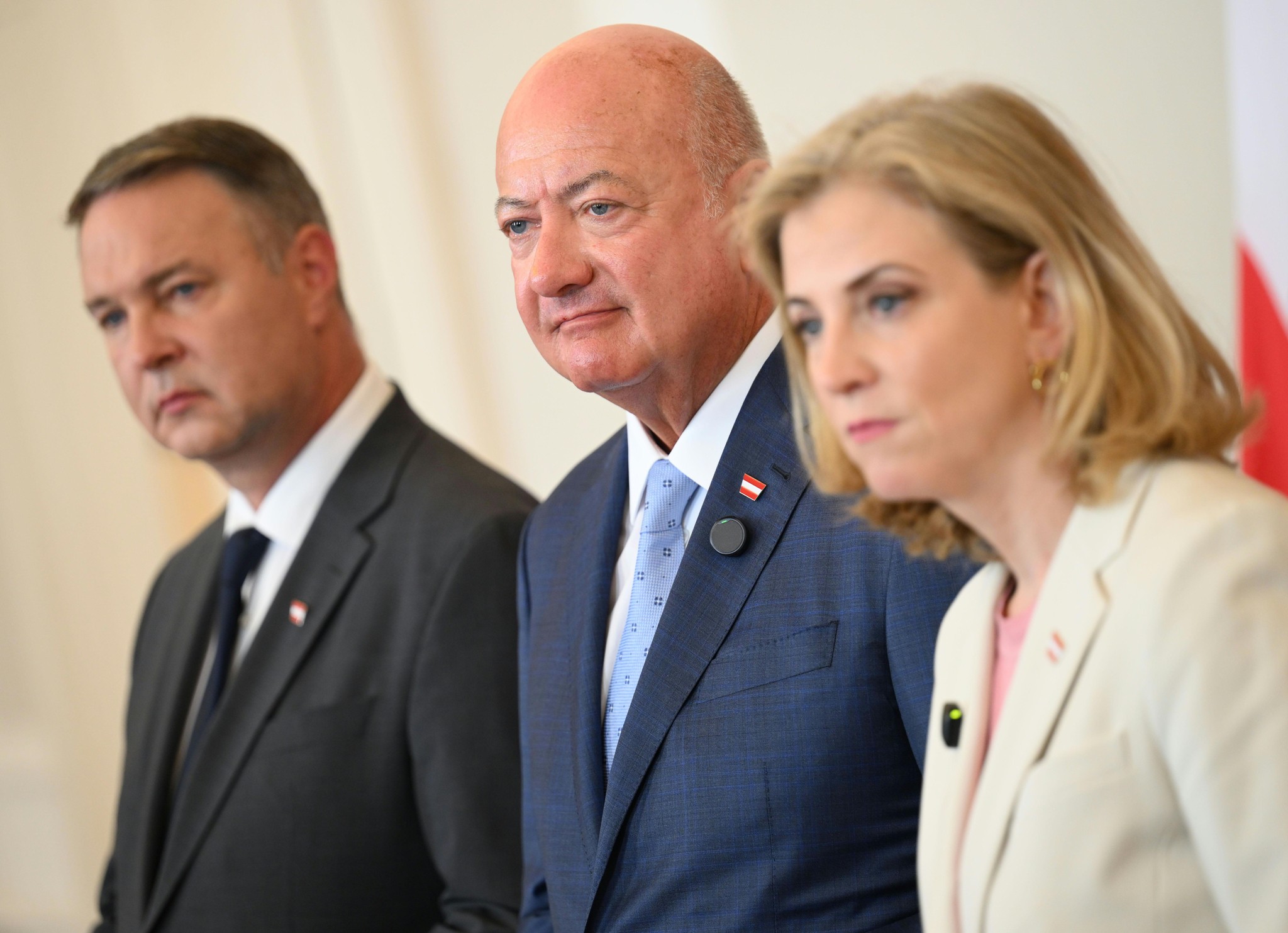„Zukunft der Dreier-Koalition auf der Kippe!“