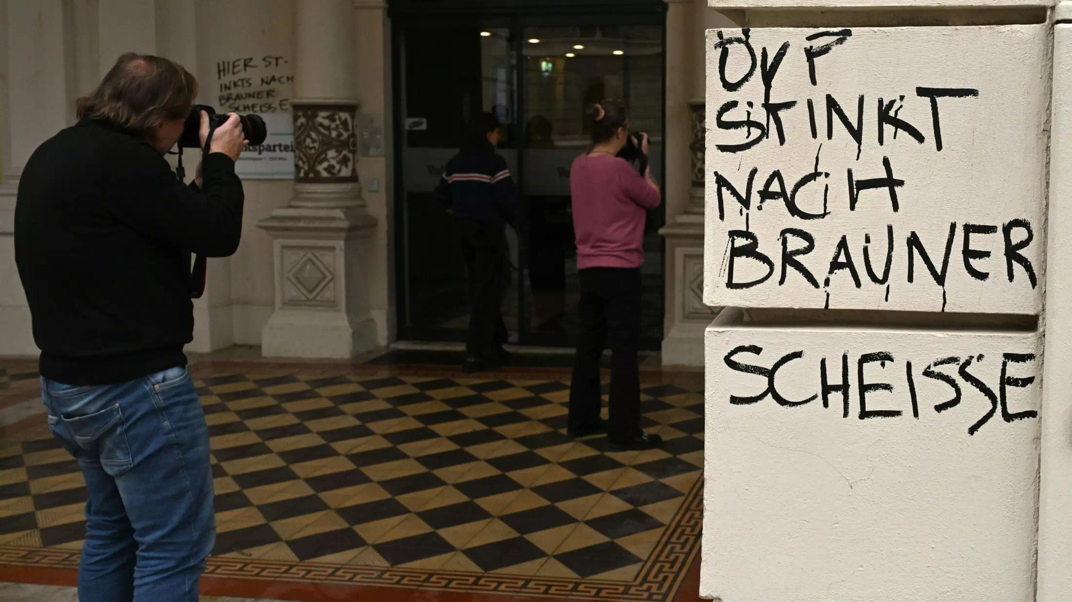 „Vandalismus als Protest gegen ÖVP-FPÖ-Koalition“