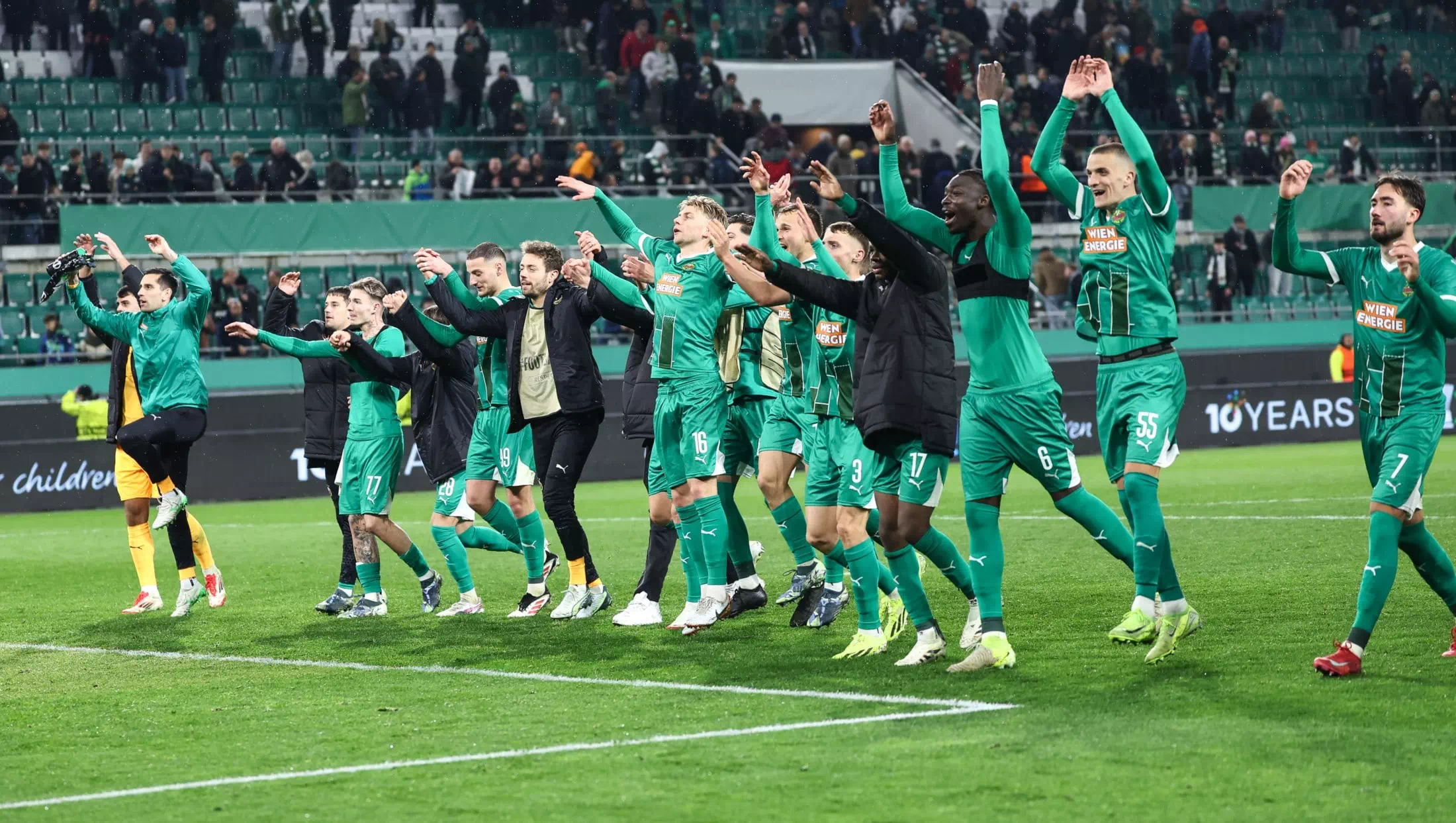 Österreich bleibt in den Top 15 der UEFA-Rangliste