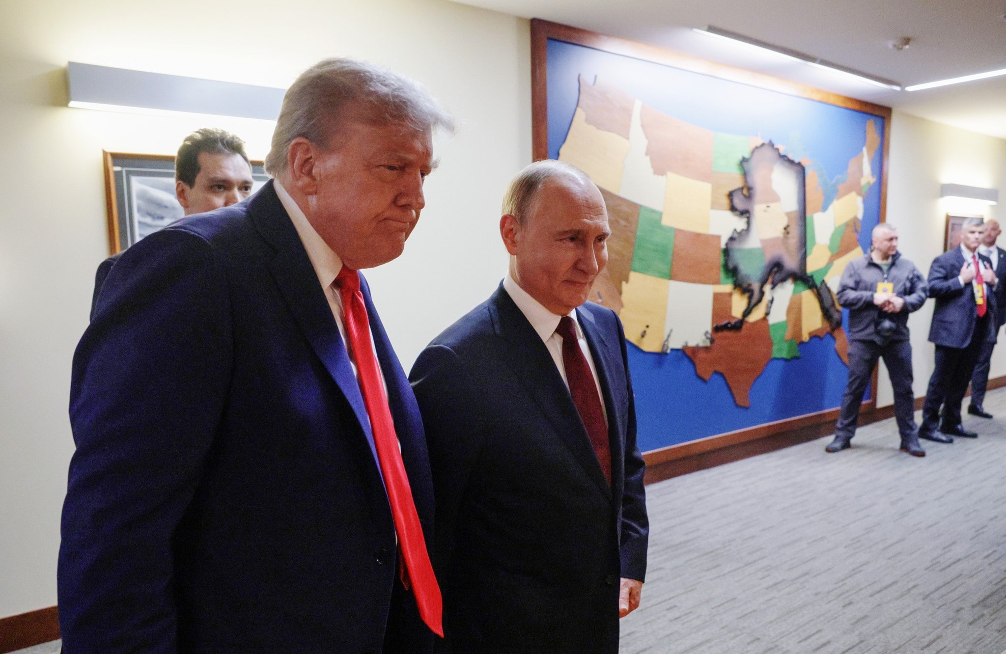 „Trump-Putin-Gipfel: Vorbereitungen ins Stocken geraten“