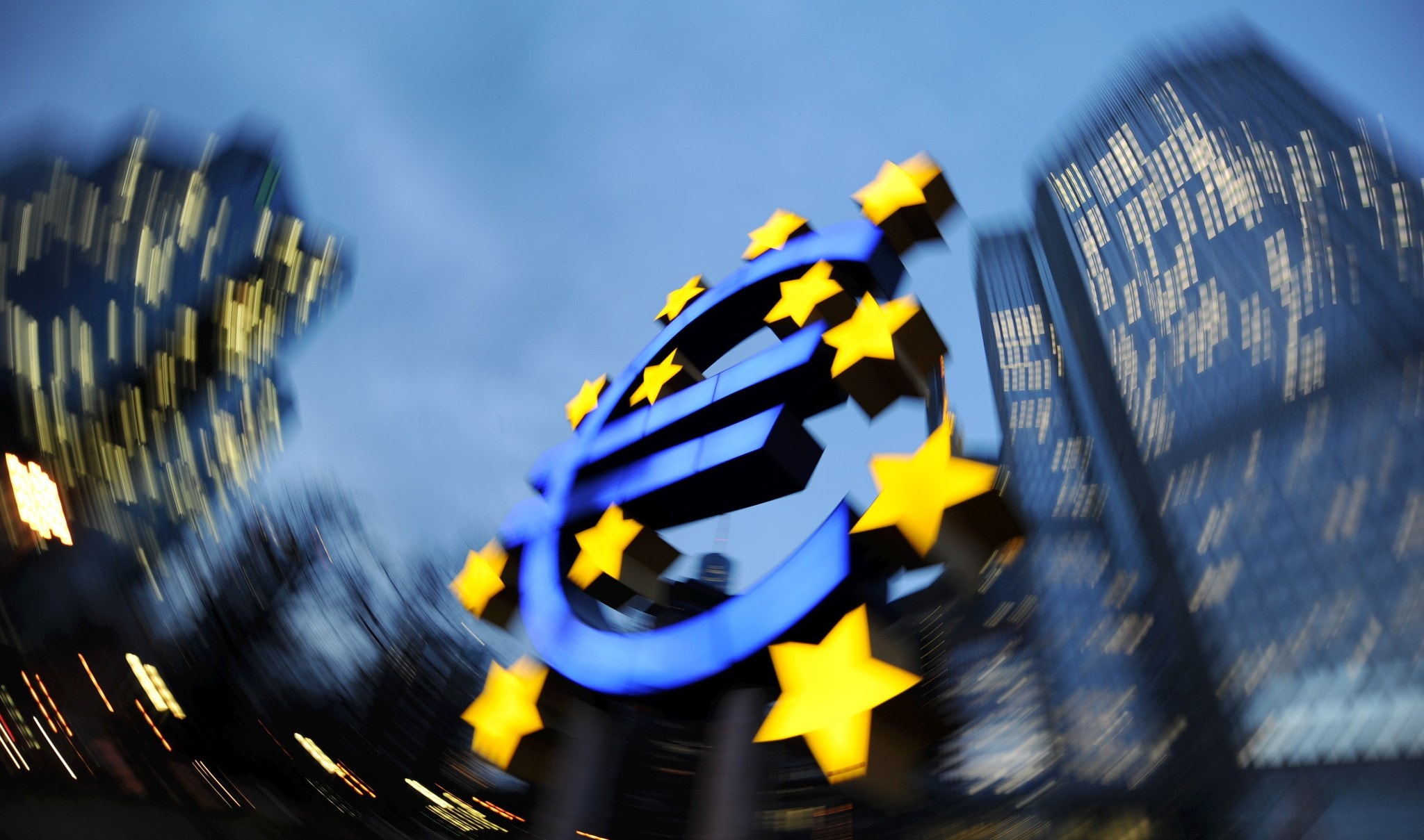 EZB bleibt in Zinspause trotz Wachstumsoptimismus