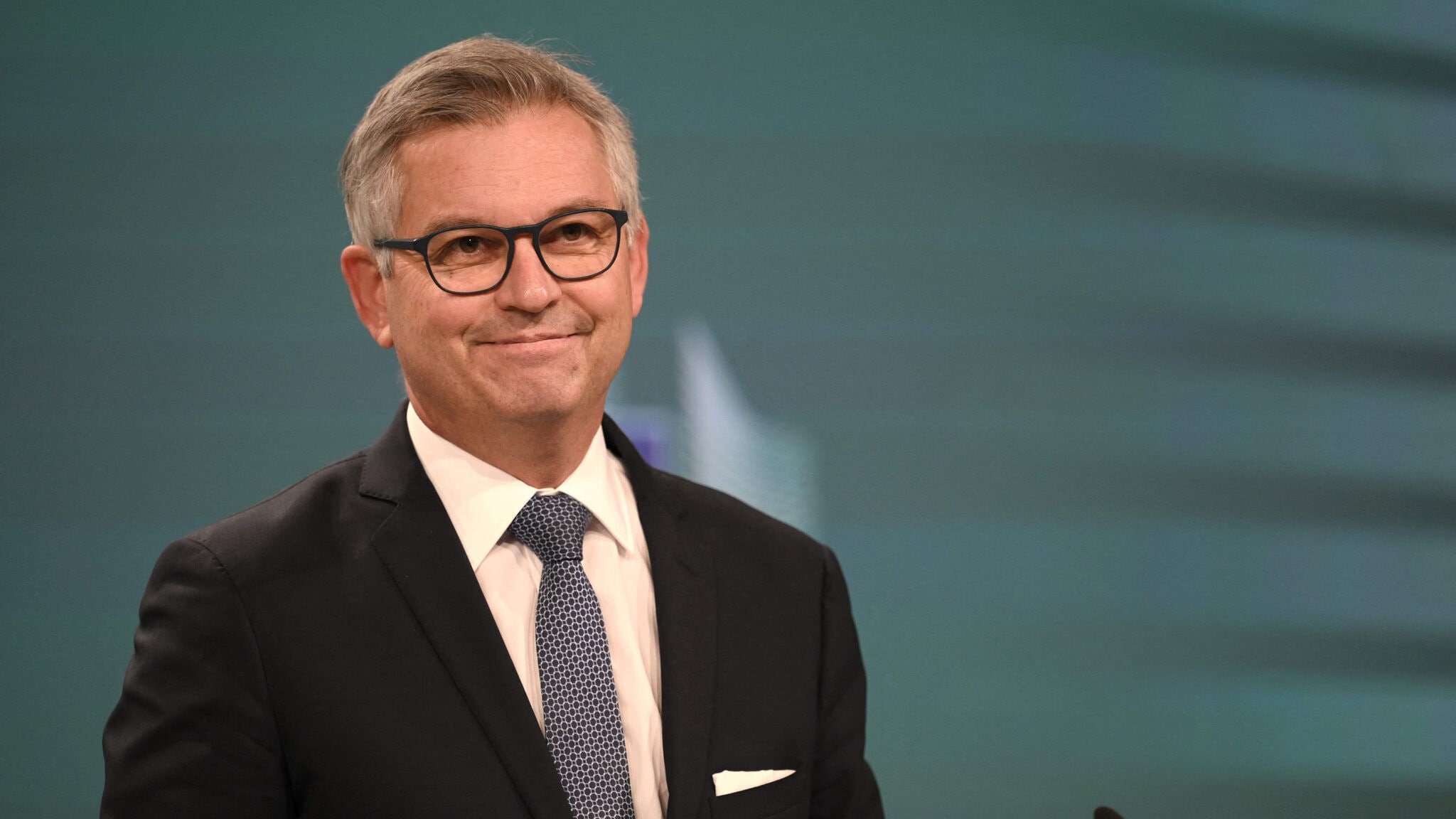 „Brunner: Liberaler Asylverschärfer oder Schuldenmacher?“