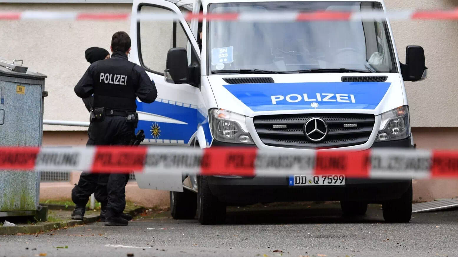 Frau in Gera angezündet – Ehemann flüchtig!