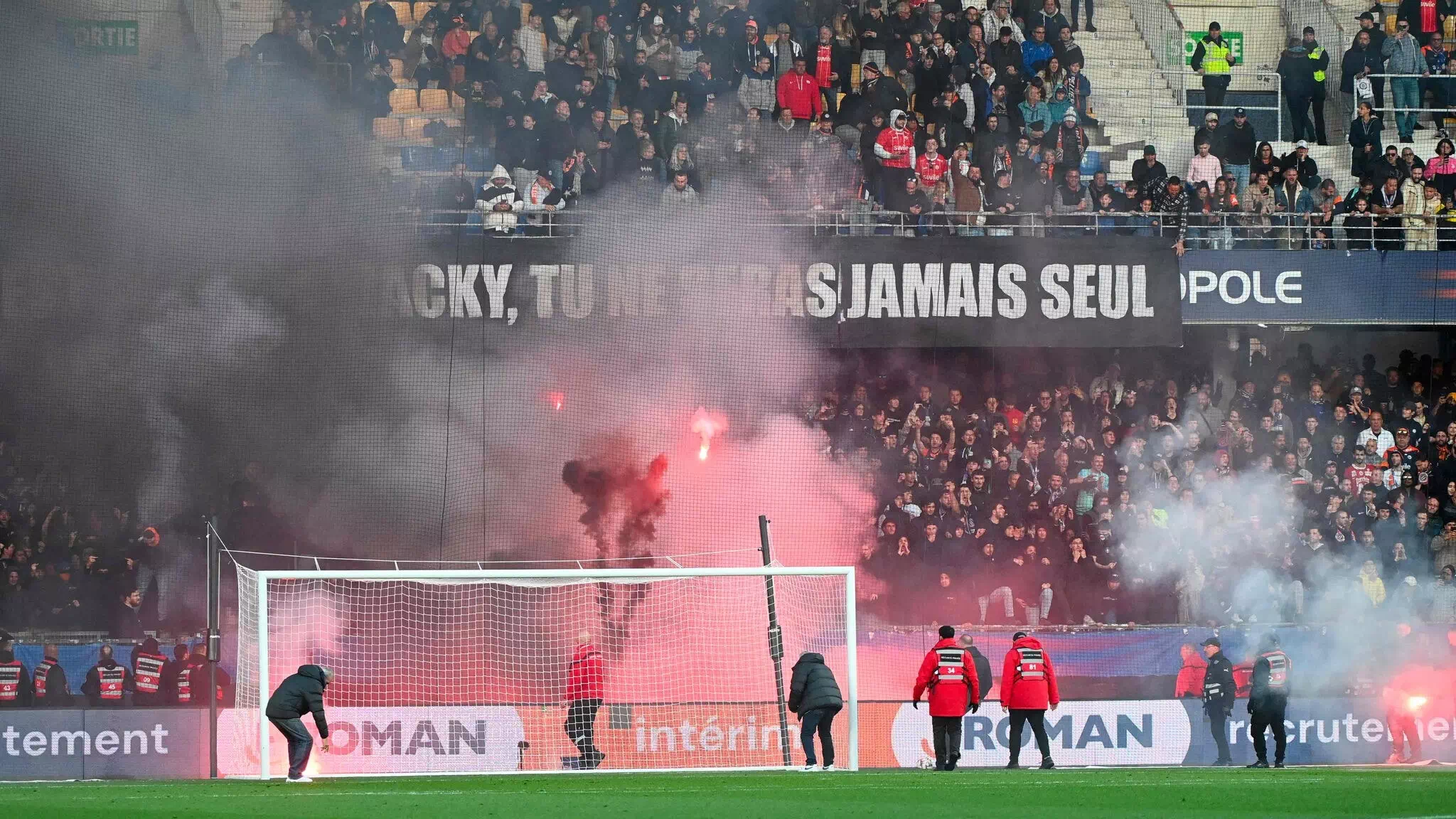 „Ausschreitungen: Spiel Montpellier vs. Saint-Étienne abgebrochen“