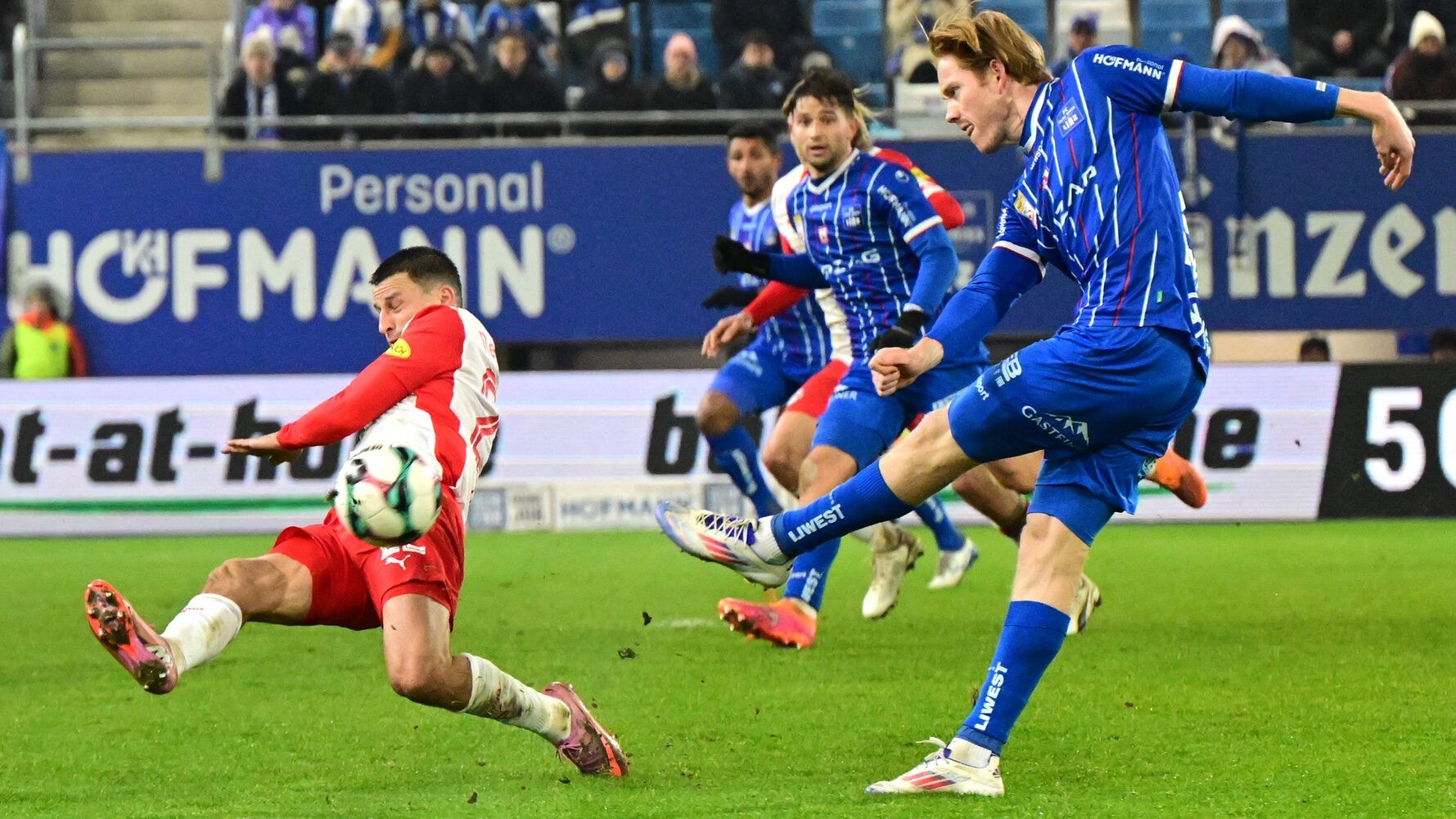 Salzburg besiegt Linz mit 2:0 - Pflichtsieg eingefahren!