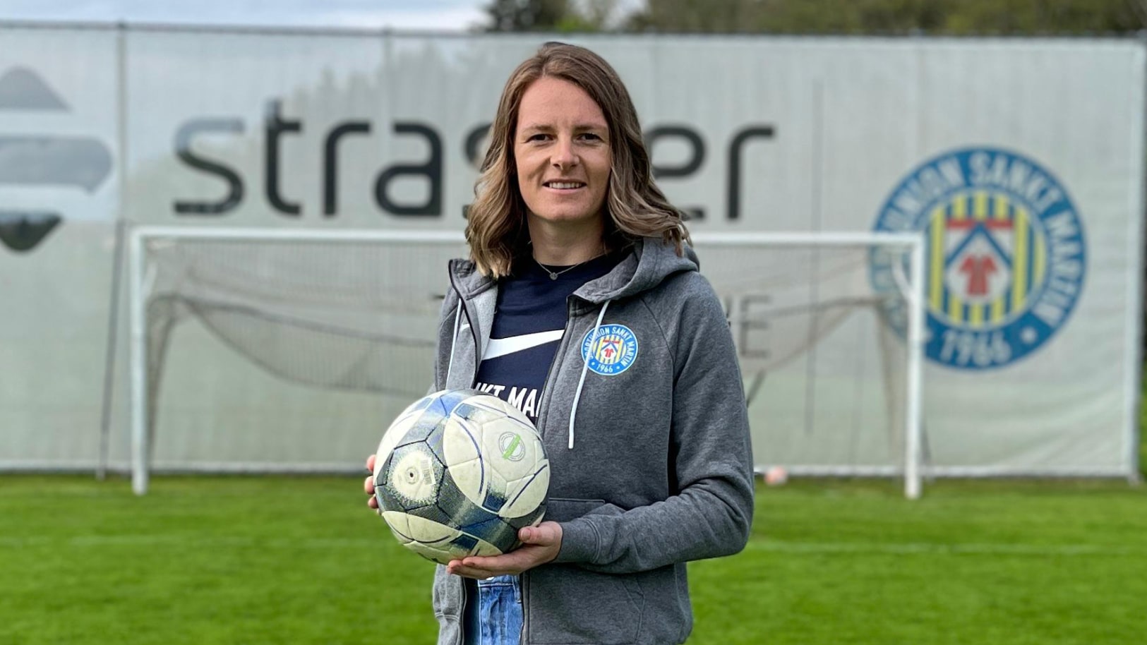„Junge Frauenpower im Fußball: Simone Kepplinger“