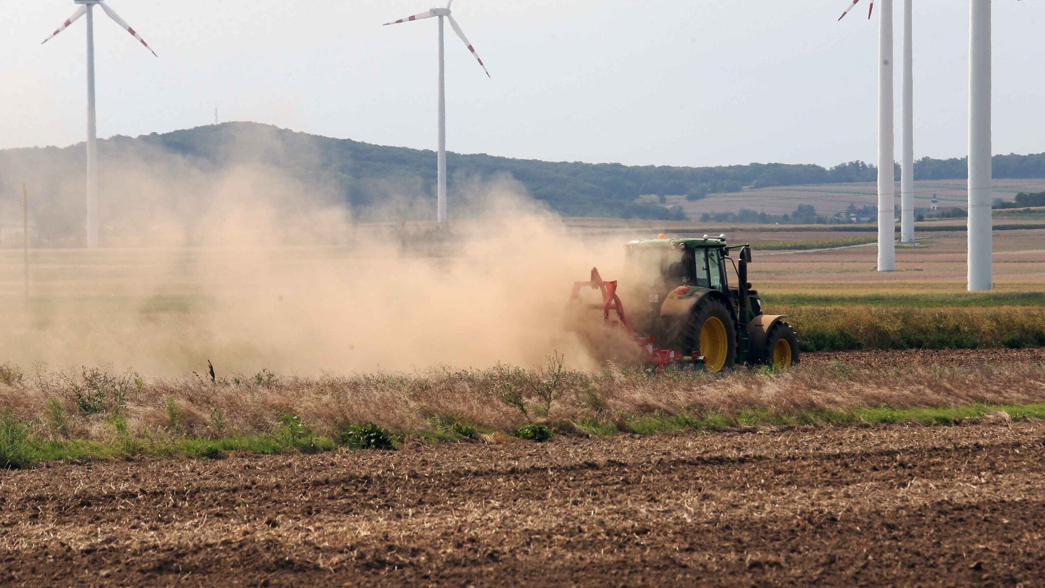 Bauern im Burgenland kämpfen gegen Trockenheit