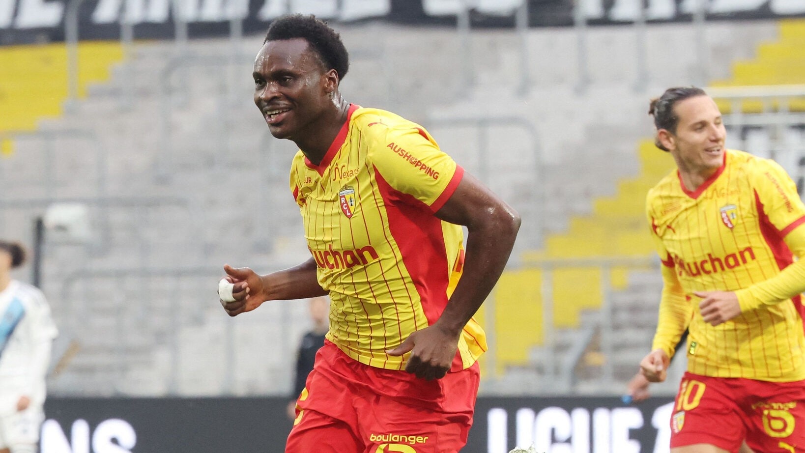 RC Lens erobert die Tabellenführung in Frankreich!