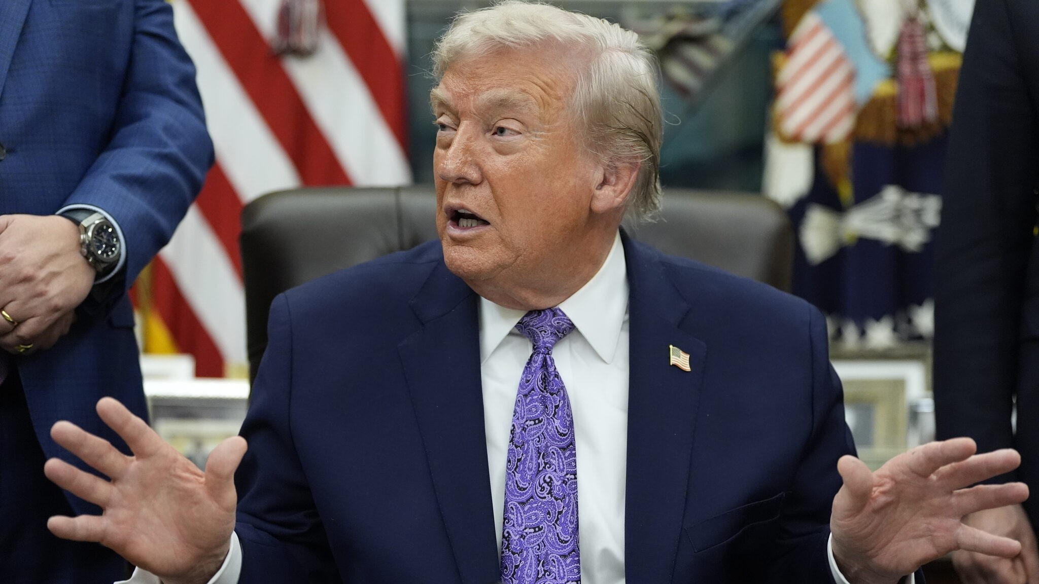 Fotos von Trump mit Jeffrey Epstein veröffentlicht