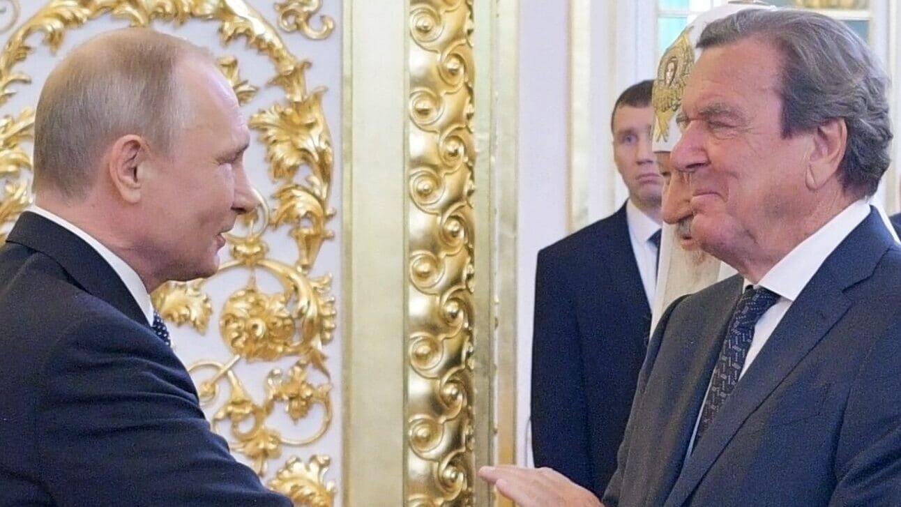 Putin und Schröder: Freundschaftliches Gespräch