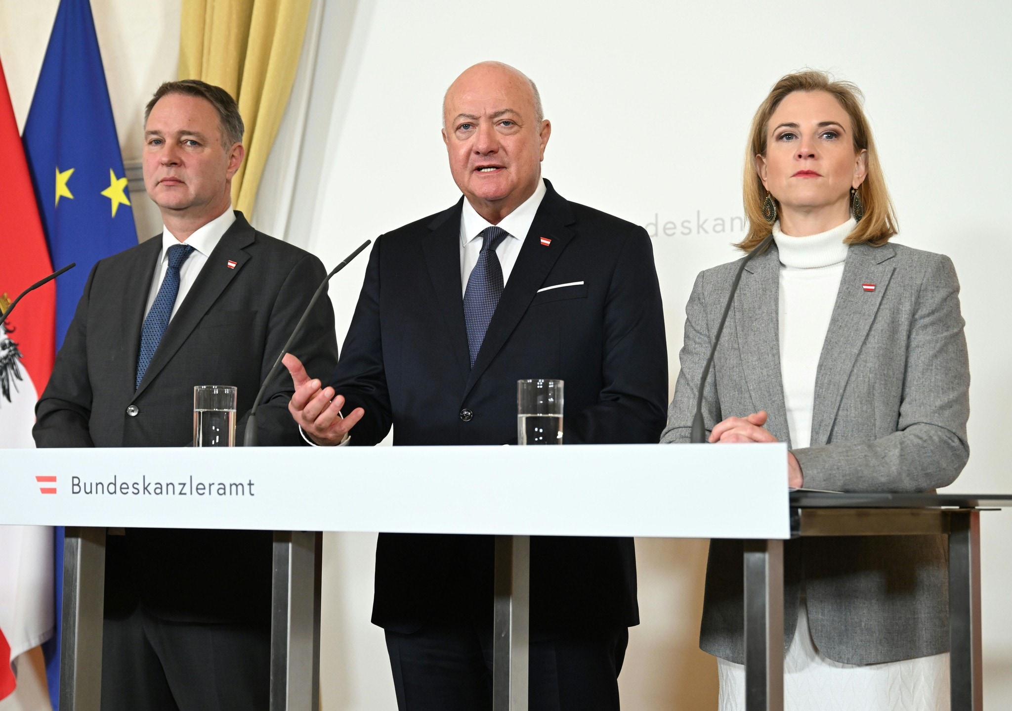 Regierung bespricht hohe Preise in Klausur