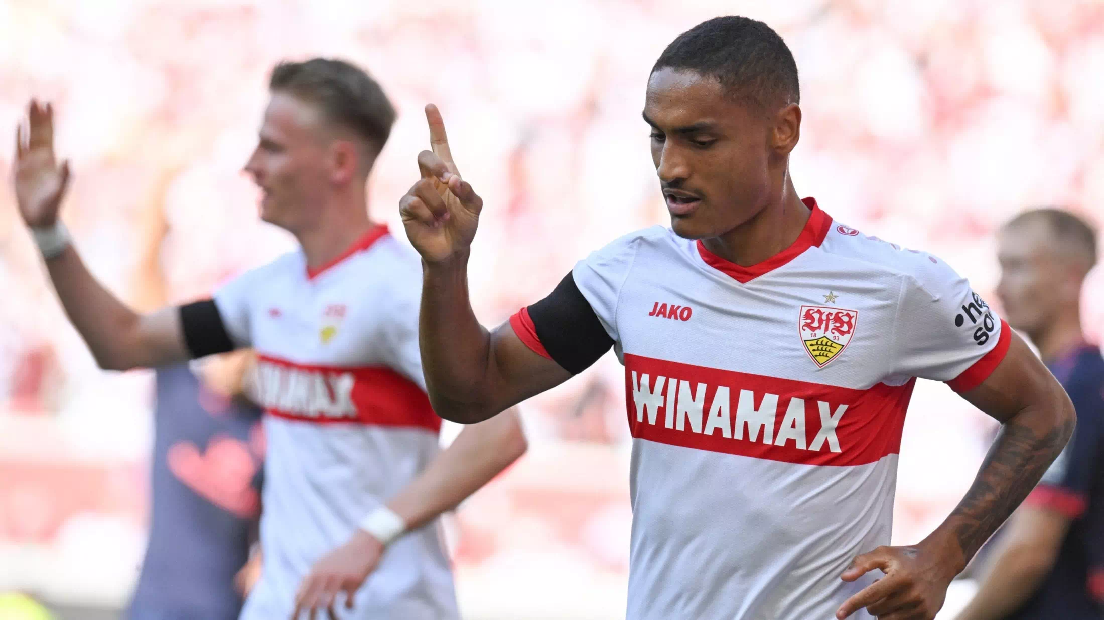 Augsburg trifft auf Stuttgart: Live-Ticker ab 17:30!