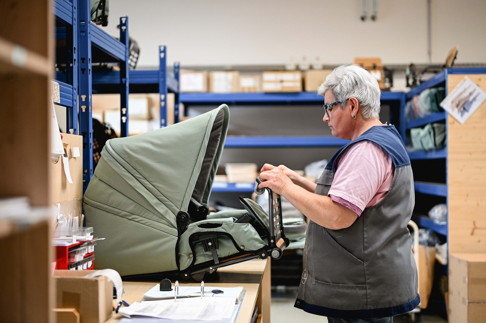 Naturkind übernimmt Wiener Marke für Babytragen