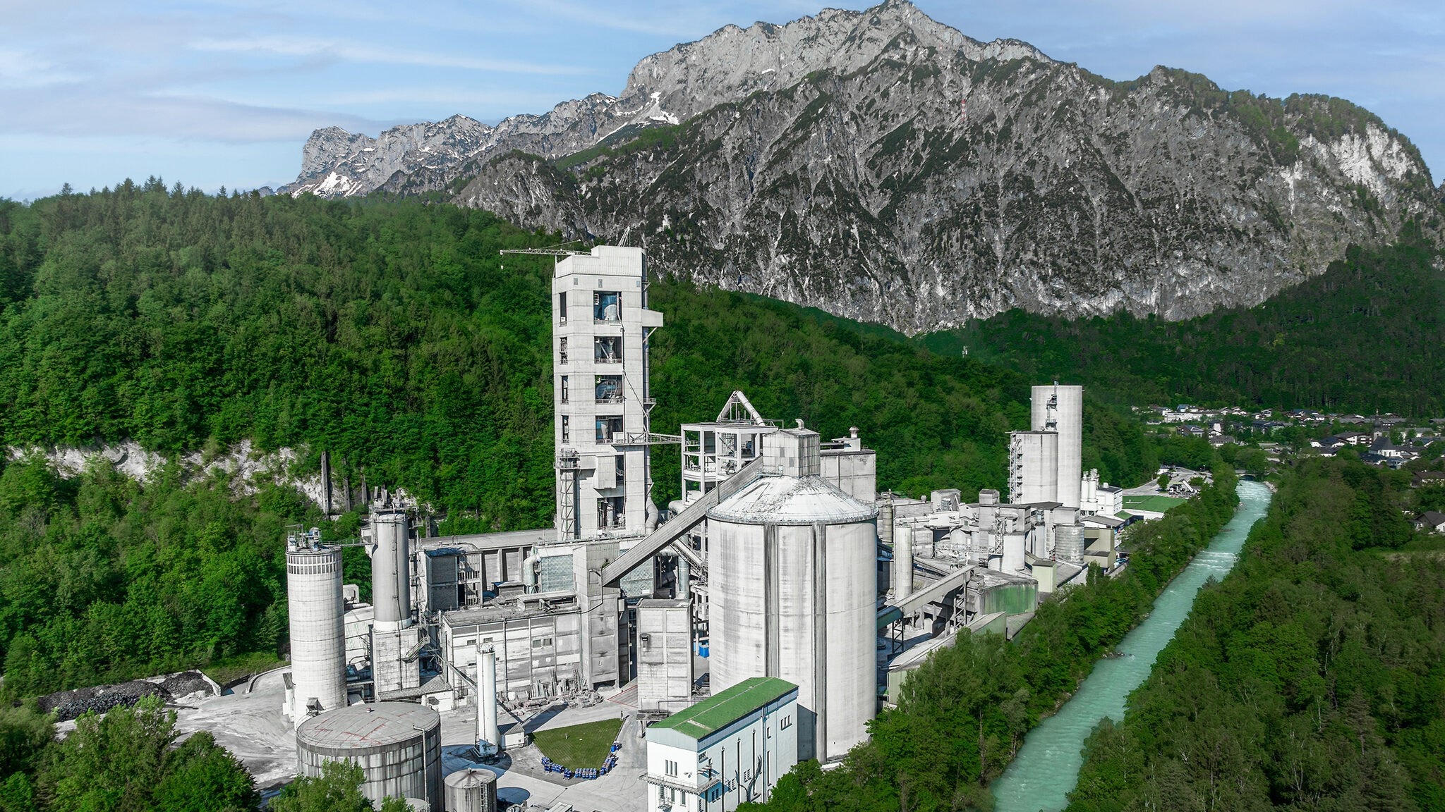 Leube Gruppe kauft Nöhmer GmbH & Co KG vollständig