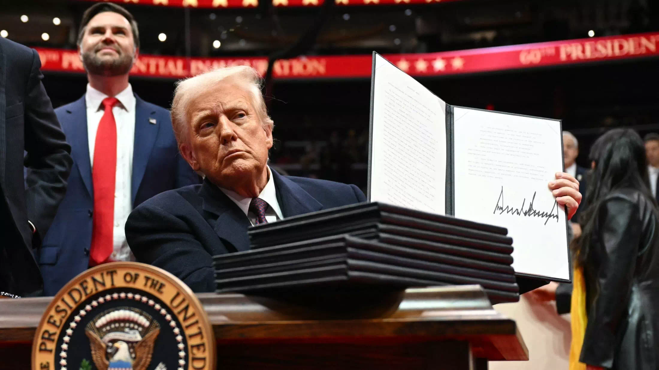 Trump gestartet: Dekrete-Marathon der Veränderungen!