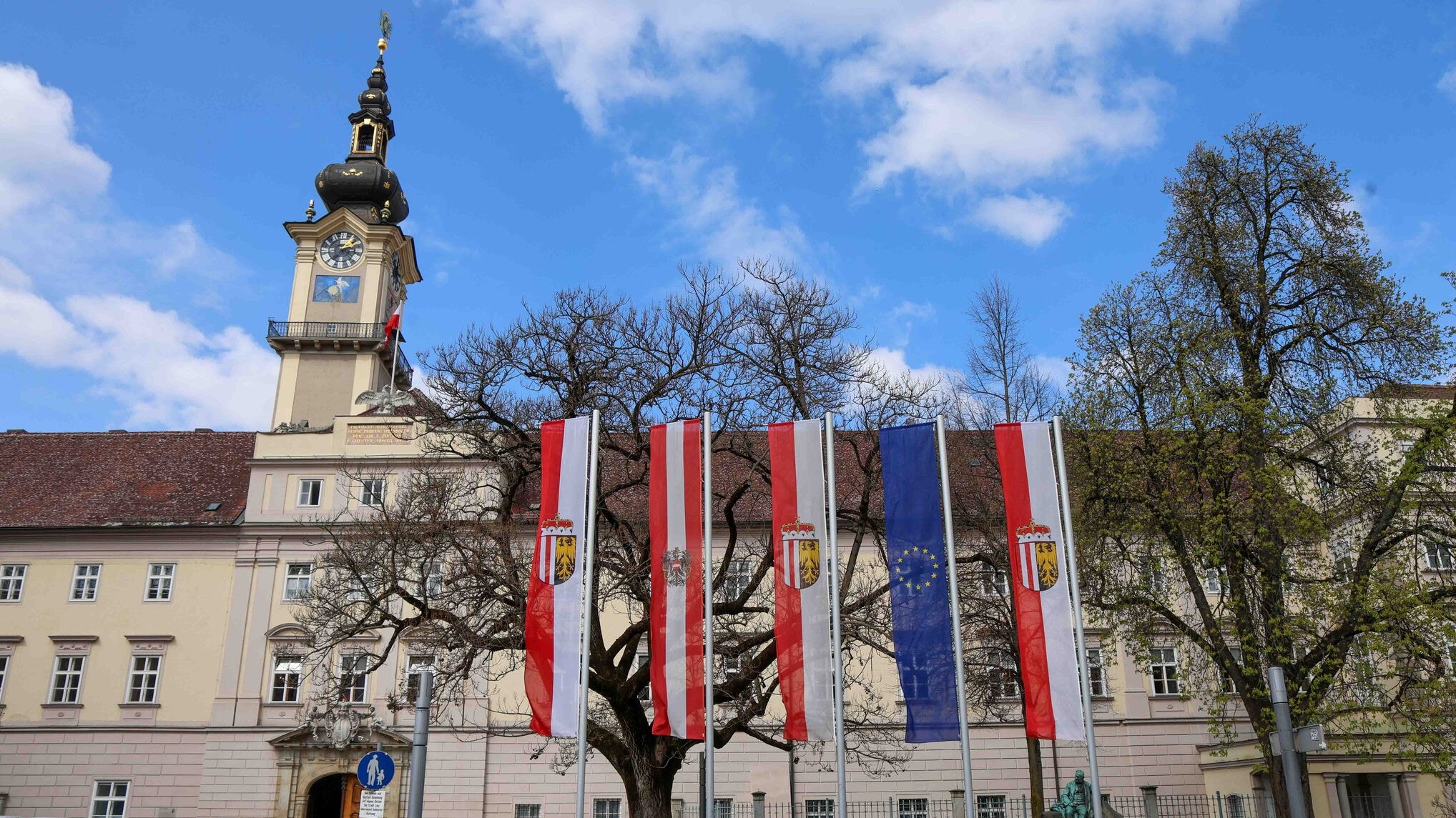 „Schwarz-Blaue Koalition: Machtspiele vor 2027“