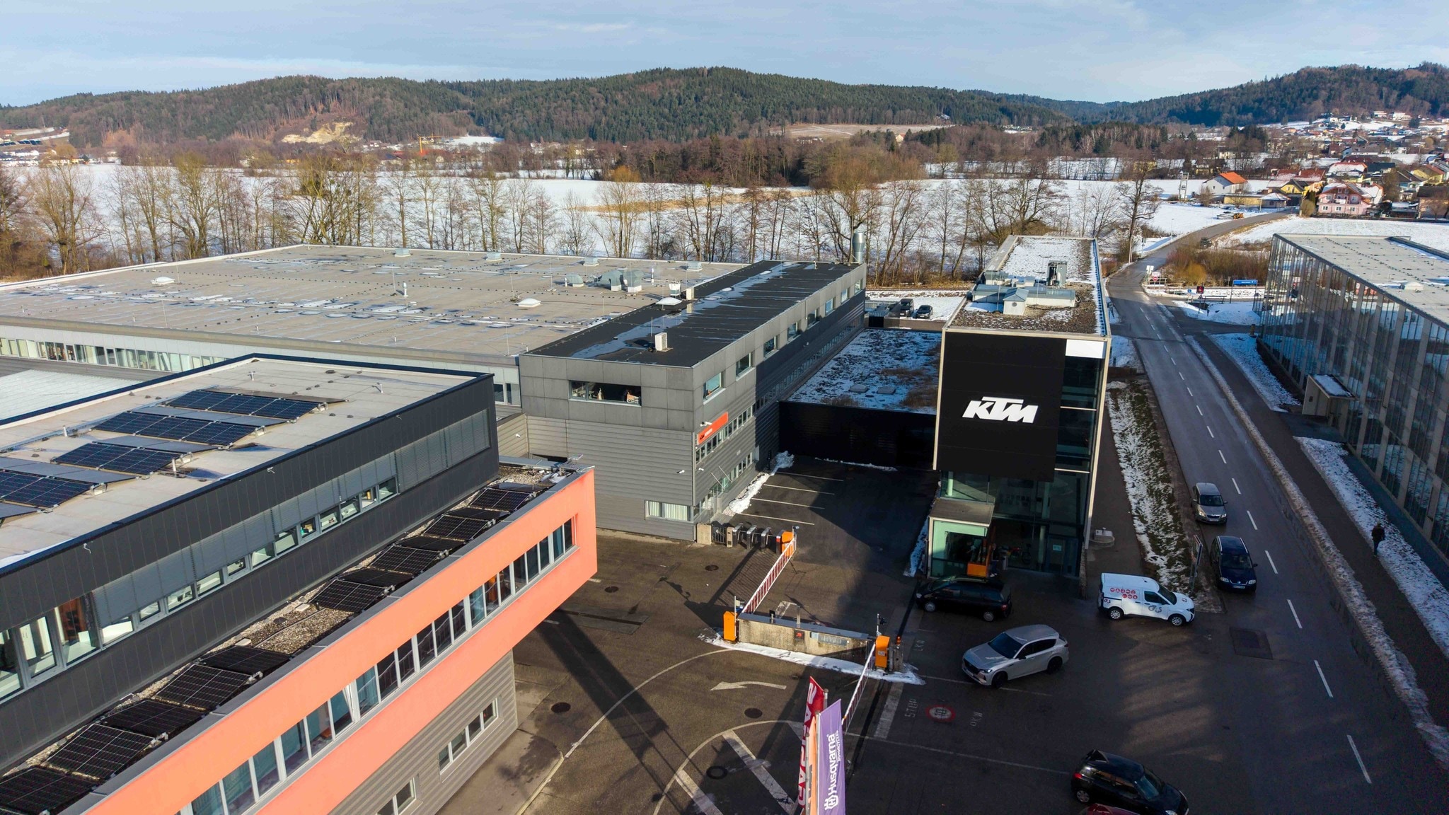 KTM plant 500 Jobabbau weltweit