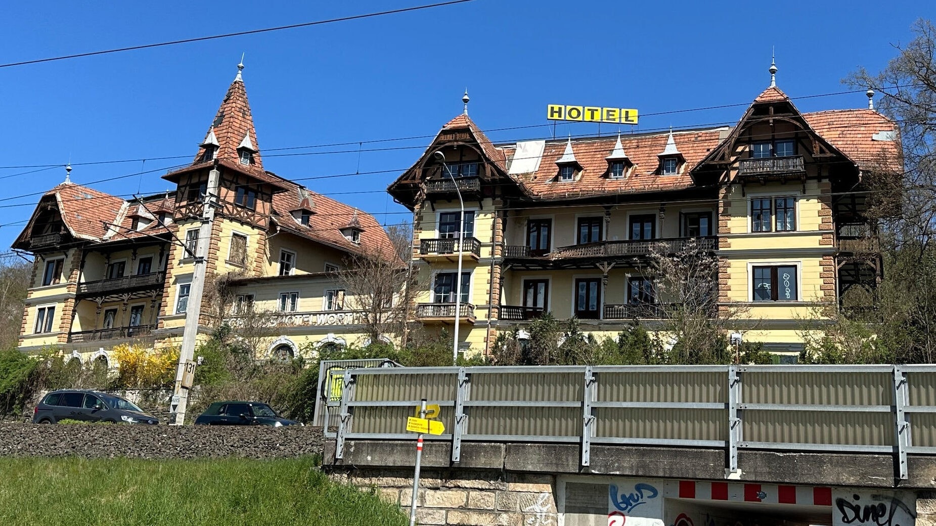 Rettung des Schlosshotels Wörthersee in Gefahr?
