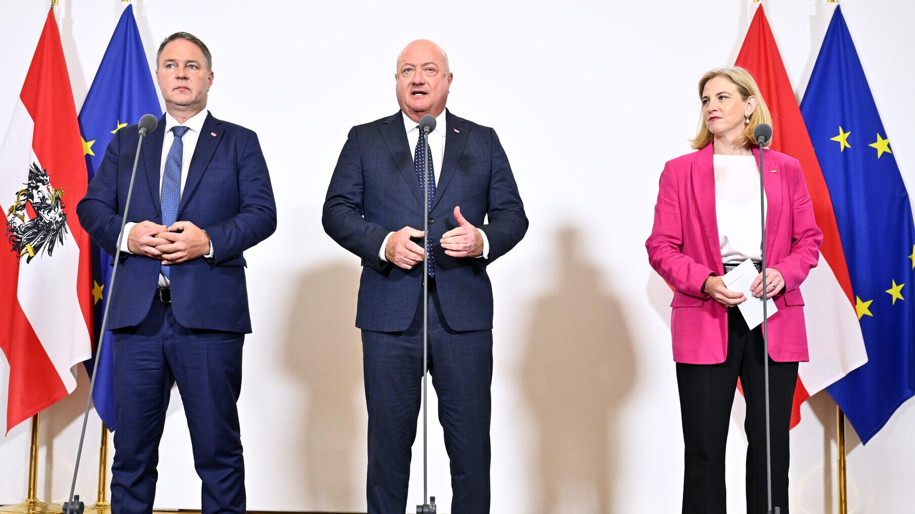 „Regierung stoppt geplante Parteienförderung!“