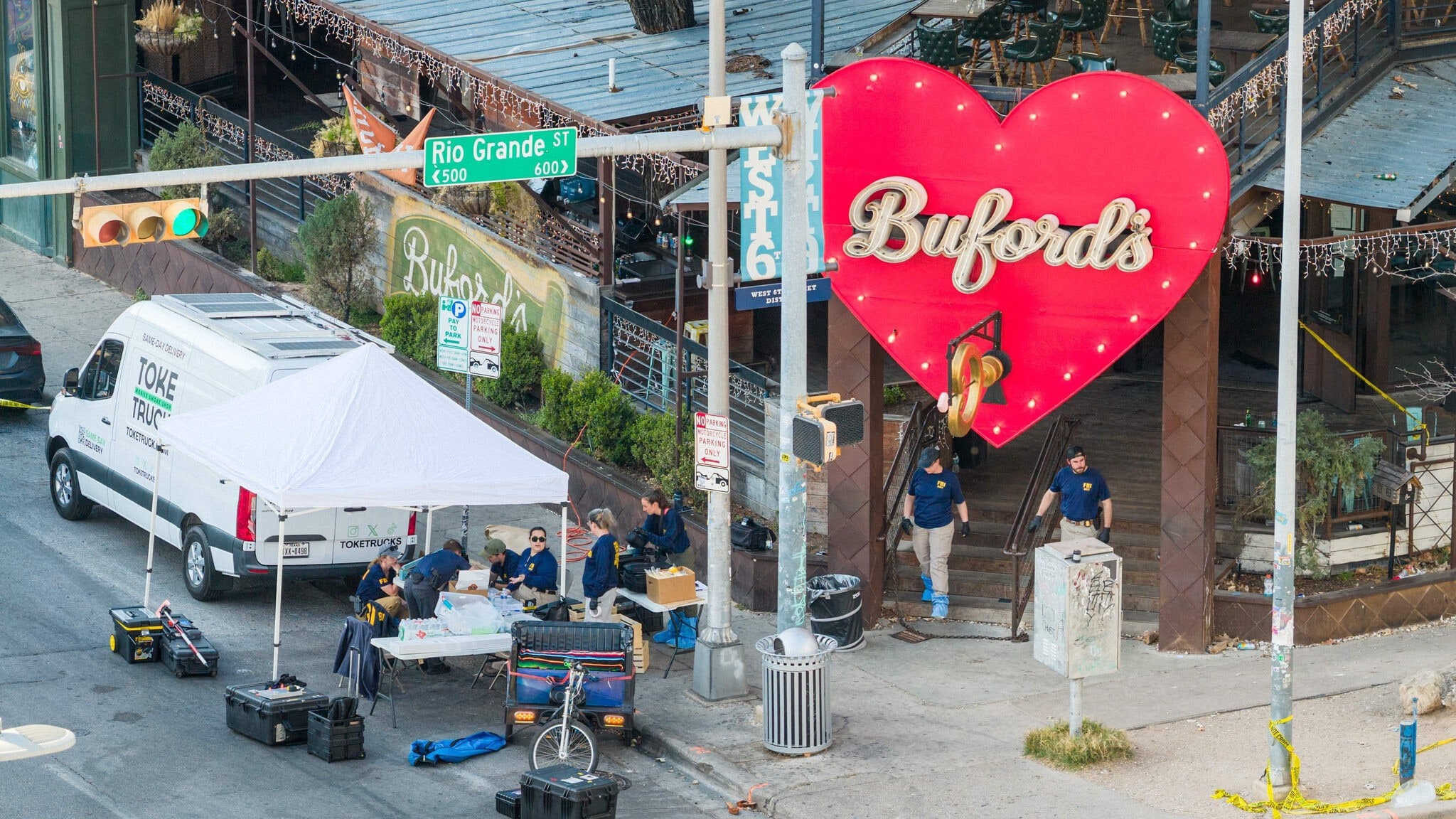 „Tödlicher Barkrawall: Verdacht auf Terrorhintergrund“