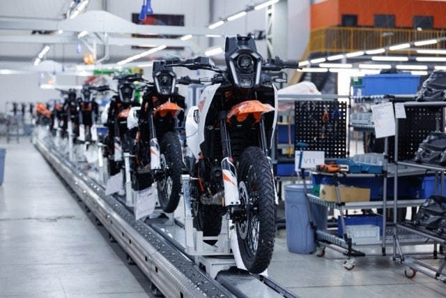 KTM eröffnet Werk in Brasilien für 10.000 Motorräder