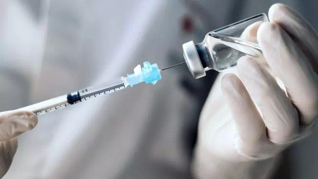 „Nacht-Riesenslalom: 15.000 Fans trotz schlechtem Wetter“