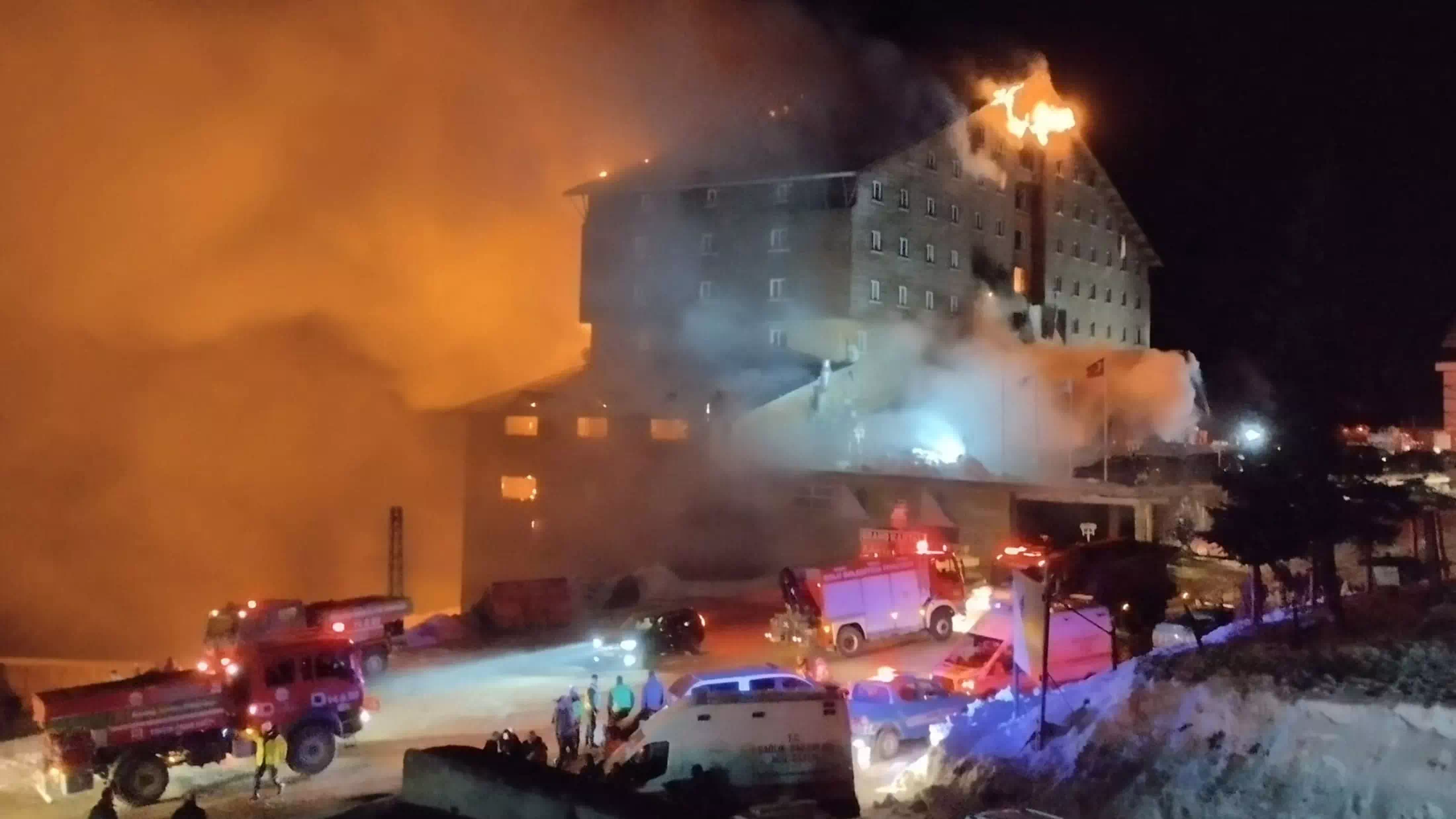 Hotelbrand in der Türkei: 76 Tote und Panik!