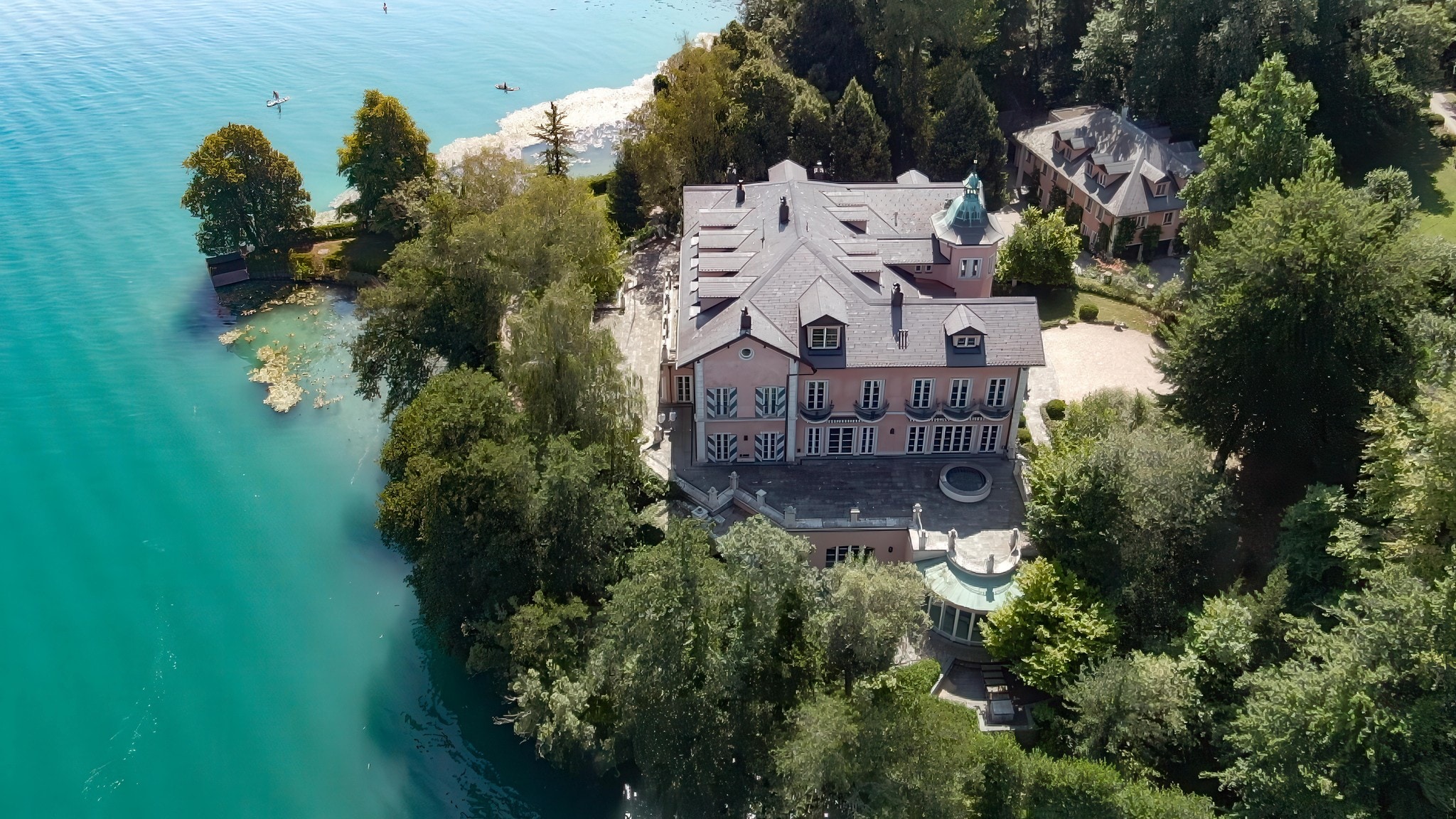„Heidi Hortens Erbe: Schlossverkauf und Kunstschätze“