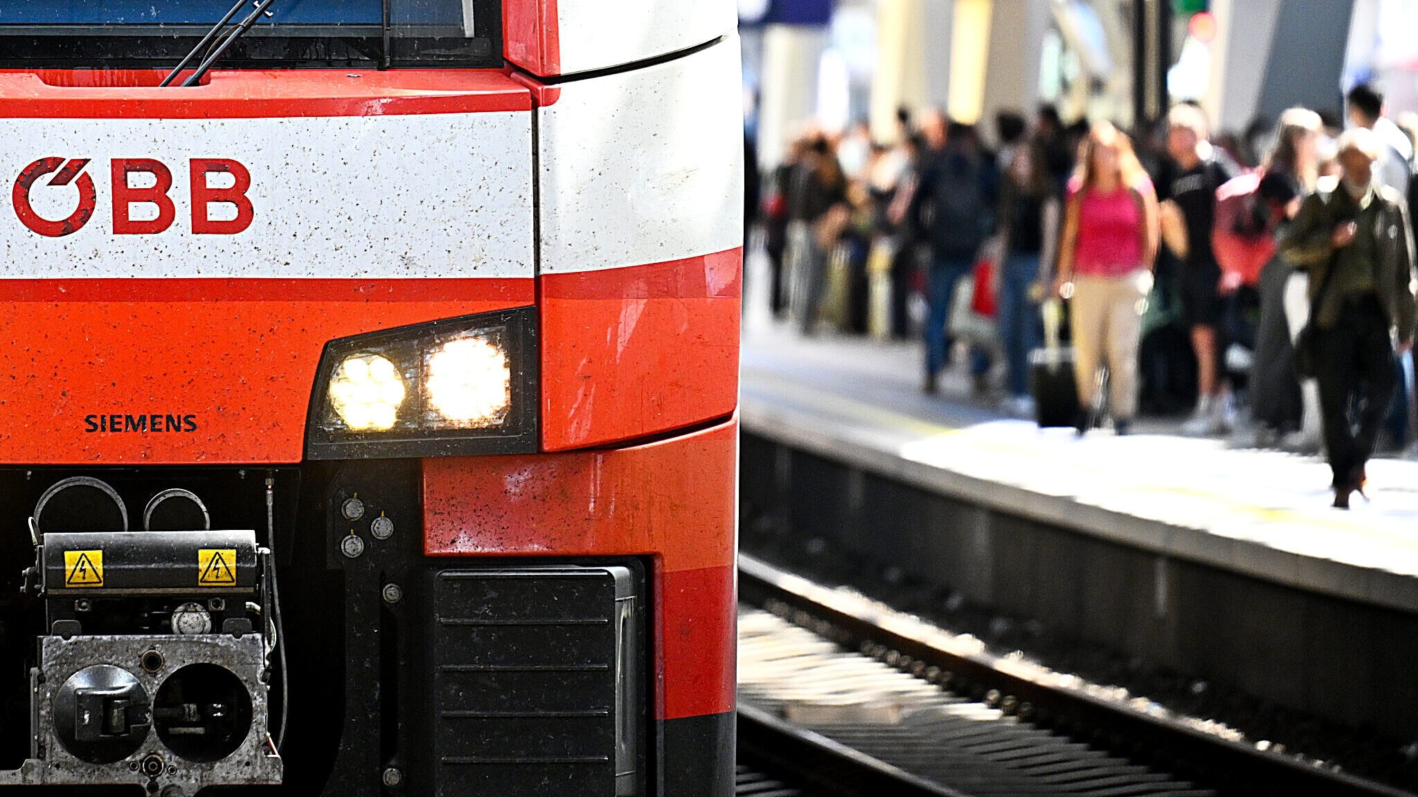 ÖBB kürzt 500 Millionen Euro Investitionen!