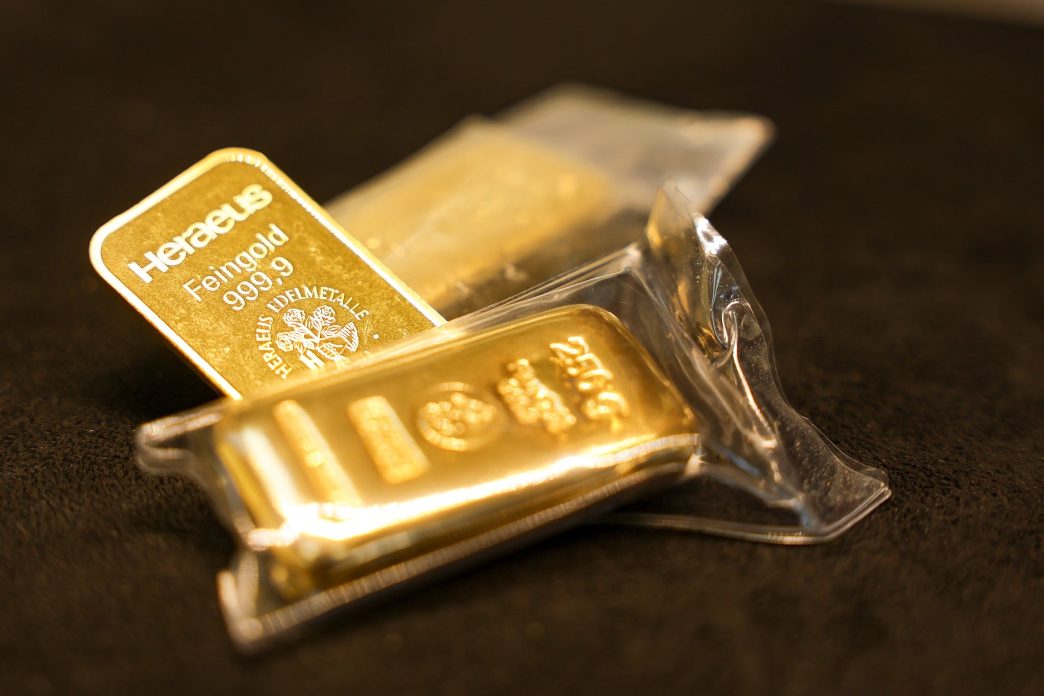 Goldpreis erreicht neuen Höhenflug über 4300 USD!