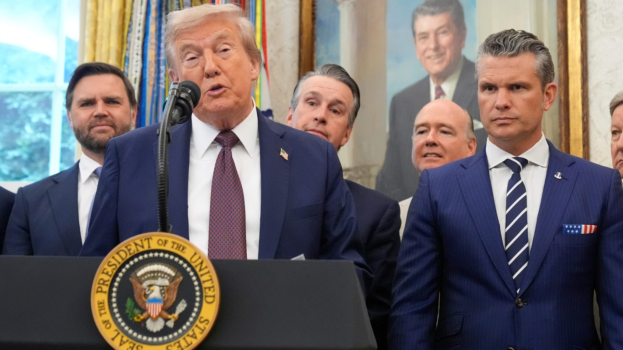 Trump will Verteidigungsministerium umbenennen!